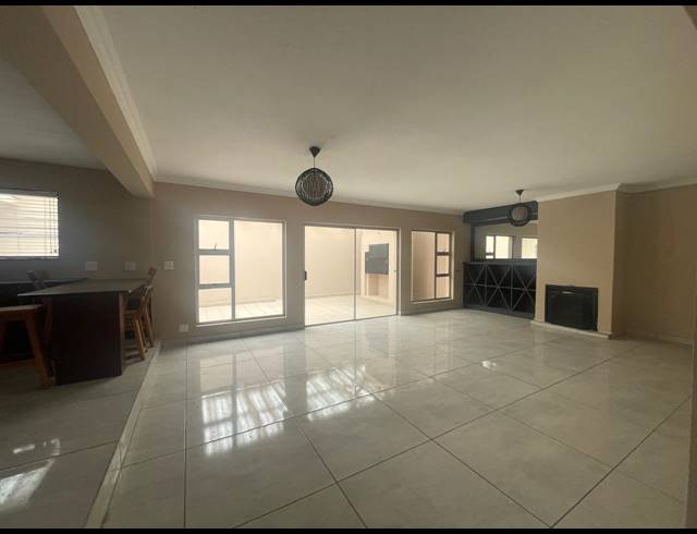 3 BEDROOM TOWNHOUSE FOR SALE IN THREE RIVERS PROPER